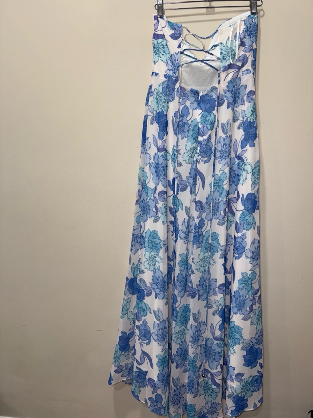 Strapless White Maxi Dress with Blue Floral Print - Picture 4 of 4